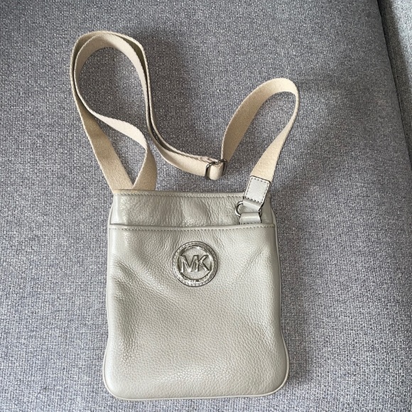 Michael Kors Handbags - MICHAEL KORS CROSSBODY BAG